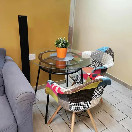 Elegant & Trendy In A Peaceful Area * Limassol