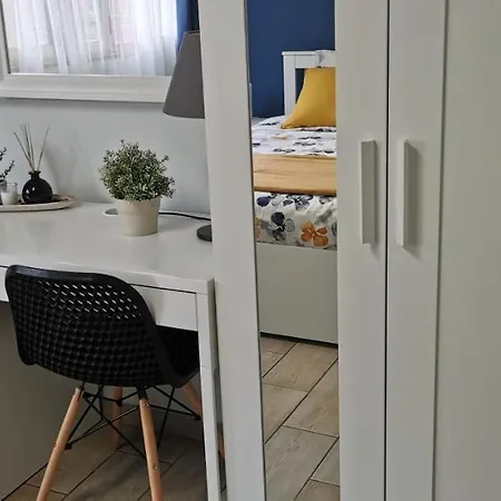 Lejlighed Elegant & Trendy In A Peaceful Area