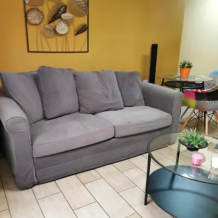 Elegant & Trendy In A Peaceful Area *