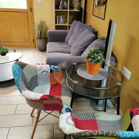 Elegant & Trendy In A Peaceful Area Lemesos