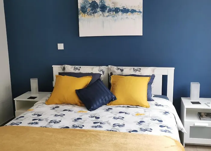 Elegant & Trendy In A Peaceful Area Apartmán