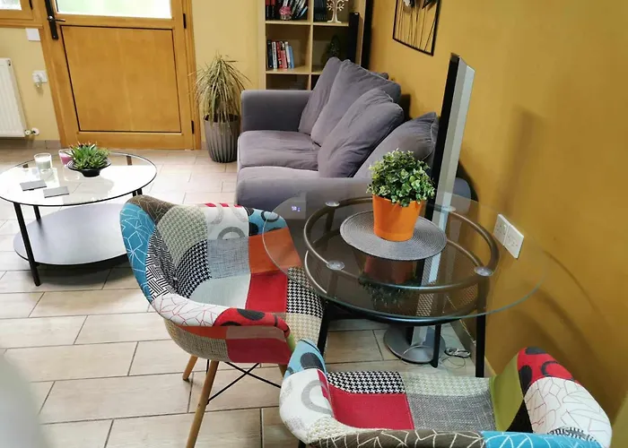 Elegant & Trendy In A Peaceful Area Lemesos